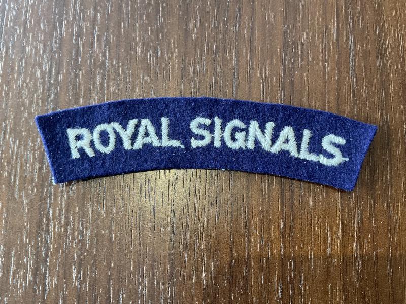 Gradia Militaria -  WW2 ROYAL SIGNALS paste back shoulder title