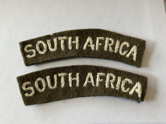 Gradia Militaria -  WW2 SOUTH AFRICA cloth army nationality titles.