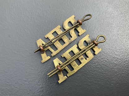 WW1/2 R.H.A (Royal Horse Artillery) brass shoulder titles.