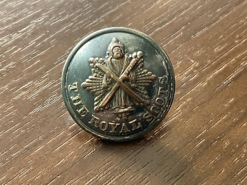 Gradia Militaria -  Officers silver plated The Royal Scots large button by Firmin.