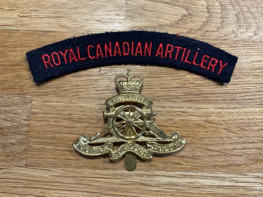 Gradia Militaria -  Royal Canadian Artillery cap badge & shoulder title.