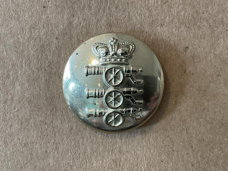 Gradia Militaria -  QVC Royal Artillery Volunteers 1855-73 button by BULLIVANT.