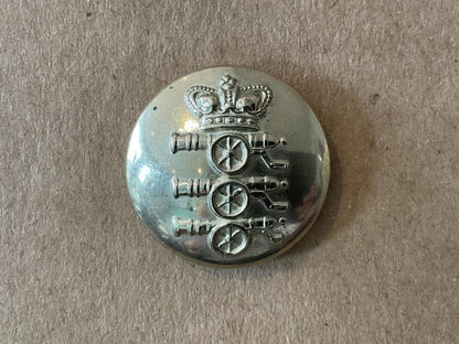 Gradia Militaria -  QVC Royal Artillery Volunteers 1855-73 button by BULLIVANT.