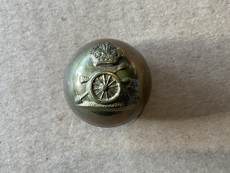 Gradia Militaria -  K/C Royal Artillery other ranks brass ball button