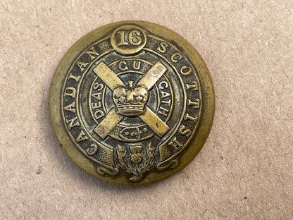 Gradia Militaria -  WW1 16th Canadian Scottish button by Firmin.