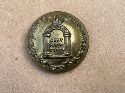 Gradia Militaria -  WW1 Canadian Army Dental Corps button.(rare maker)