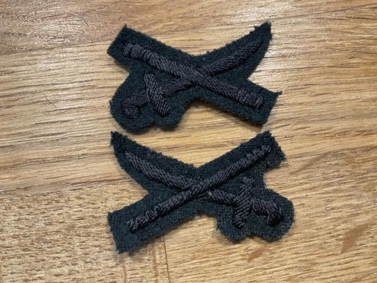 Gradia Militaria -  Gurkha Rifles cloth Generals rank. Matching facing pair.