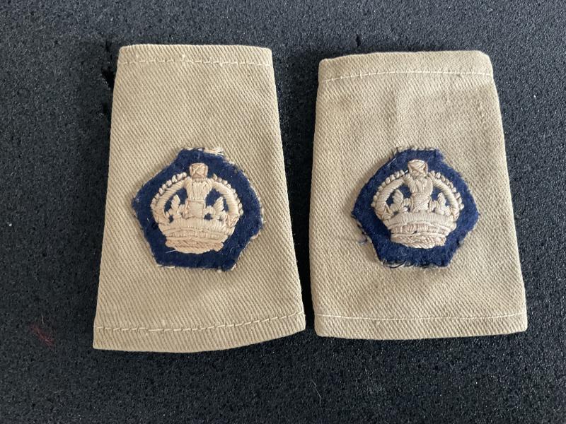 Gradia Militaria -  WW2 Tropical or Desert Blue cloth Majors rank slides.