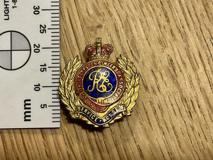 Gradia Militaria -  Q/C The Royal Engineers Association enamel lapel badge.