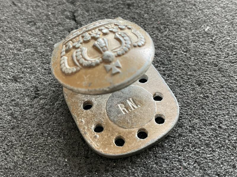 WW1 Imperial German greatcoat belt hook by R.N.