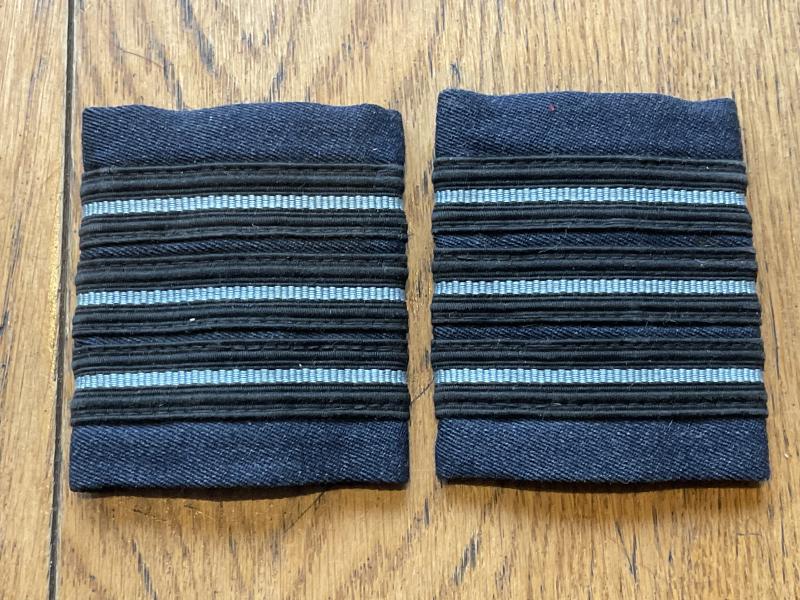 Gradia Militaria -  R.A.F Group Captains Cloth rank slides.