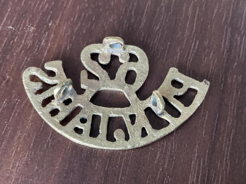 WW1 Indian Army 62nd PUNJABIS Regt brass shoulder title.