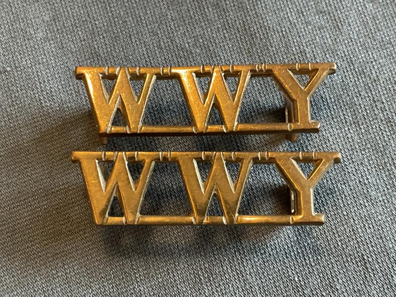 Gradia Militaria -  Queens Own Warwickshire & Worcestershire Yeomanry titles.