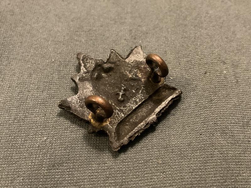 WW1 CEF 43rd Battalion (Cameron Highlanders) collar badge.