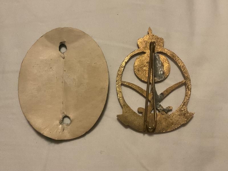 Saudi Arabia Military forces head dress badge.