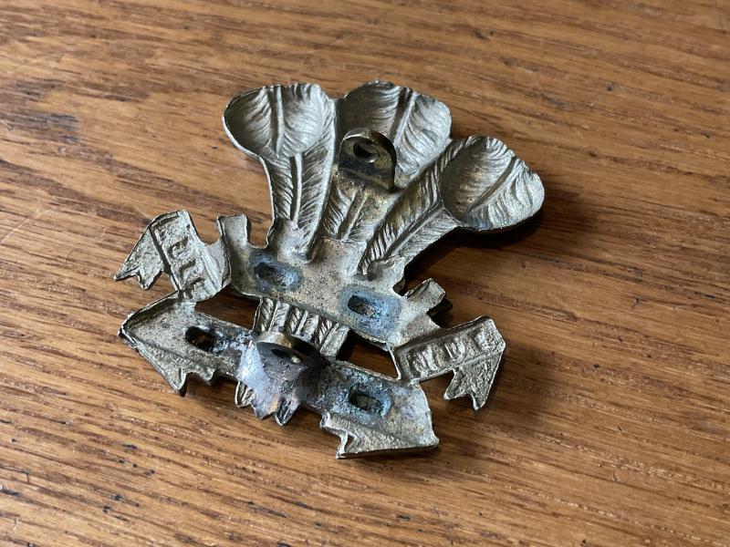 WW1 The Leinster Regiment buckle badge.