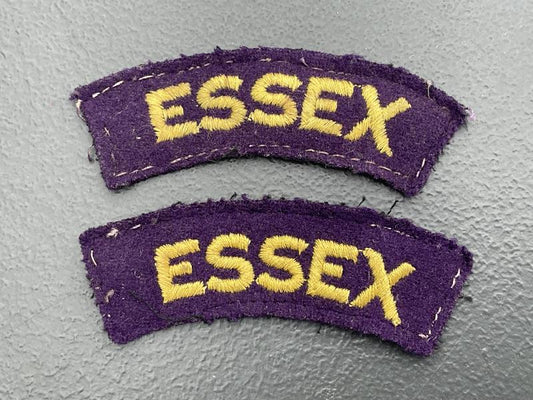 Gradia Militaria -  ESSEX Regiment cloth shoulder titles.