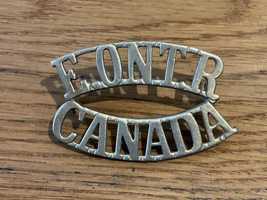 Gradia Militaria -  WW1 CEF 2nd Battalion Eastern Ontario Regt shoulder title.