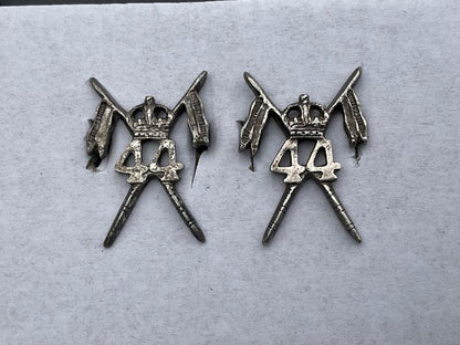 Gradia Militaria -  WW2 Indian Army 44th Cavalry, 1941-43 collar badges.