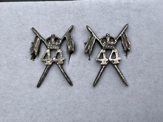 Gradia Militaria -  WW2 Indian Army 44th Cavalry, 1941-43 collar badges.