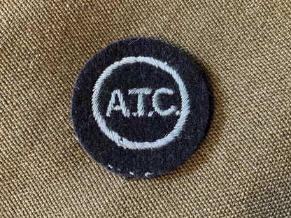 Gradia Militaria -  WW2 Officers Air Training Corps shoulder patch