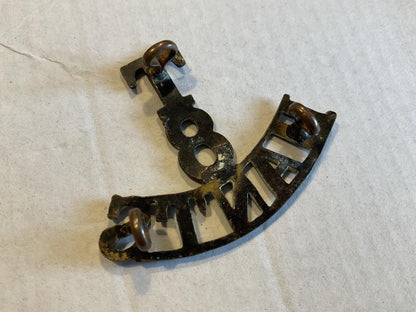 WW1 T/8 HANTS (Isle of Wight Rifles) brass shoulder titles