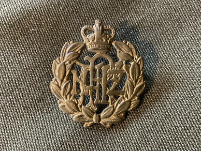 Gradia Militaria -  Royal New Zealand Air Force Q/C brass cap badge