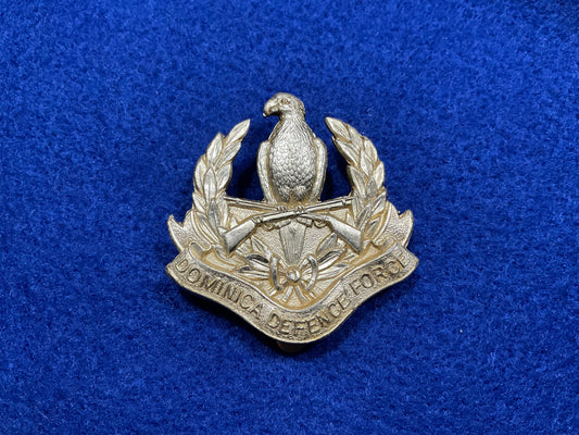 Dominica Defence Force anodised cap badge 1978-81)