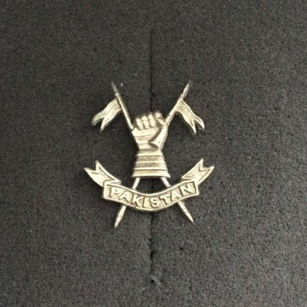 Pakistan Armoured Regiment Cap Badge – Gradia Militaria