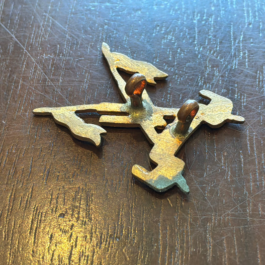 British Indian Army 15th Lancers cap badge (1920-45)