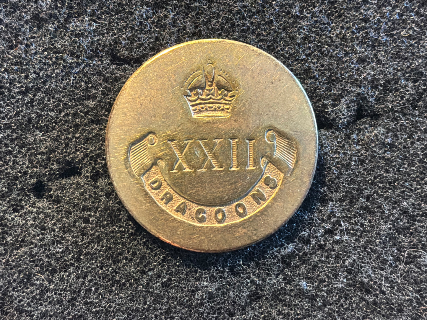 K/C Indian Army XXII (22nd Light) Dragoons flat button by Pitt
