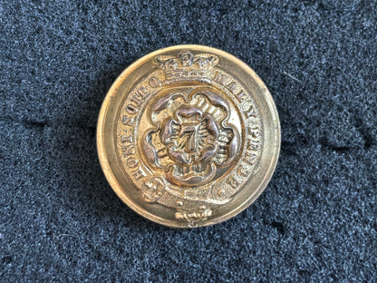QVC The 7th Regiment of Foot (Royal Fusiliers) officers button