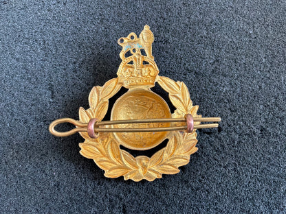 WW2 Royal Marines senior NCOs gilded brass cap/beret badge.