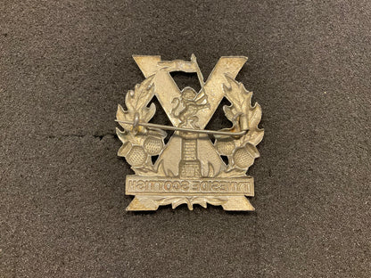 Tyneside Scottish Glengarry with full lion above tower.