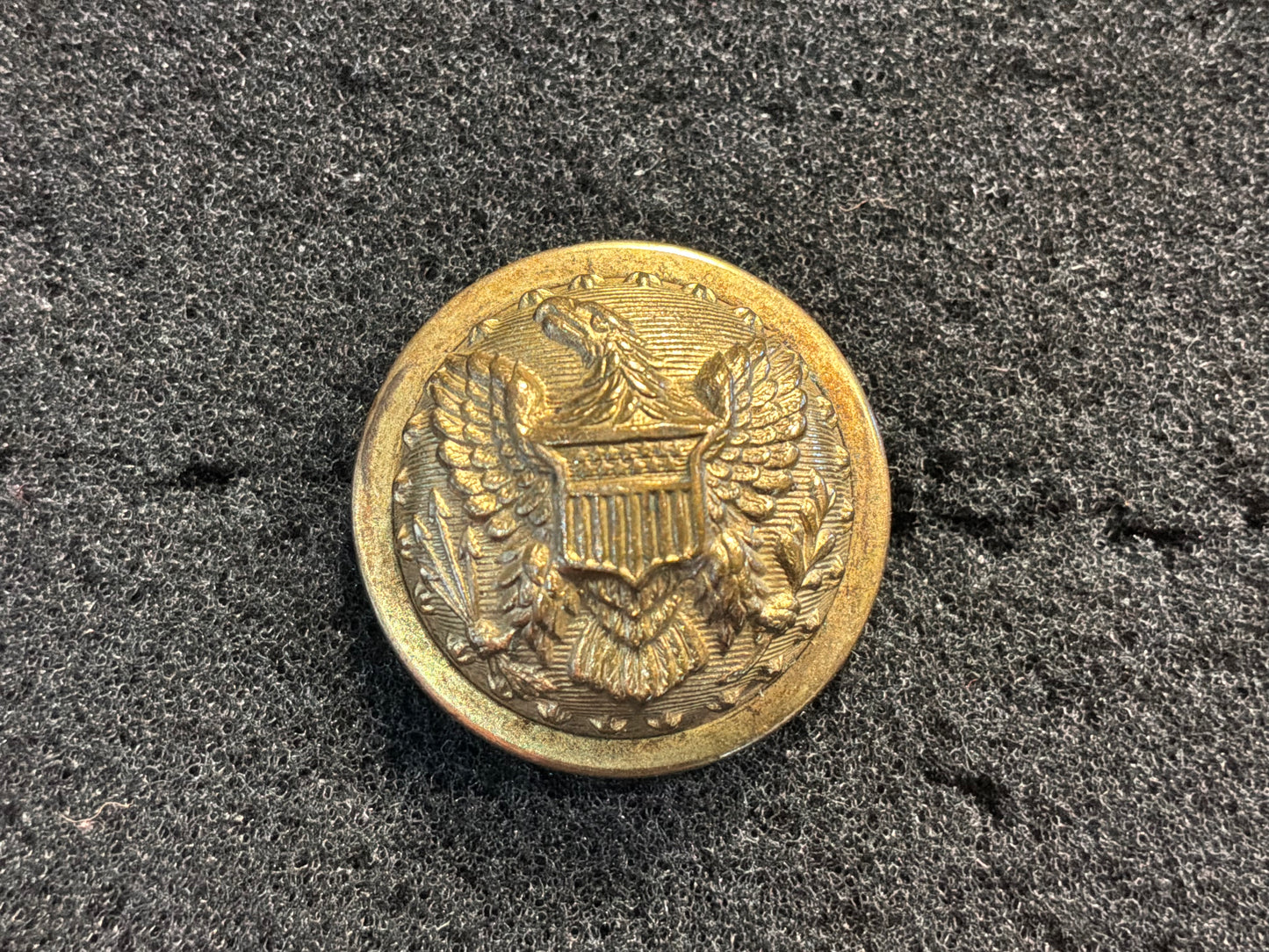 American Civil War era button by HORSTRANN BROS circa 1859-93.