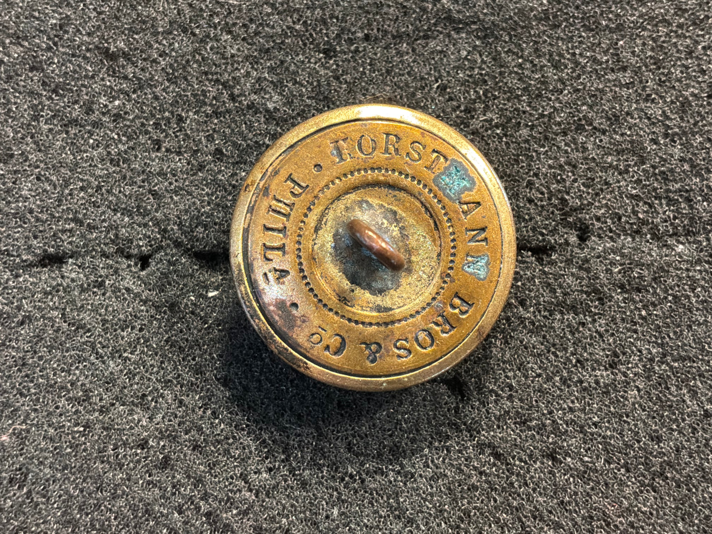American Civil War era button by HORSTRANN BROS circa 1859-93.