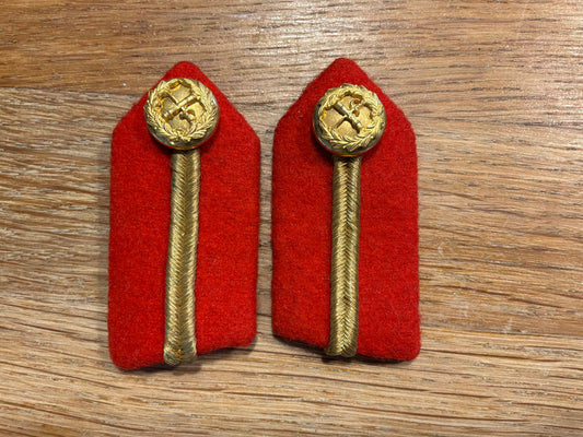 WW1/2 British & Commonwealth Generals rank gorgets.