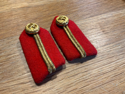 WW1/2 British & Commonwealth Generals rank gorgets.