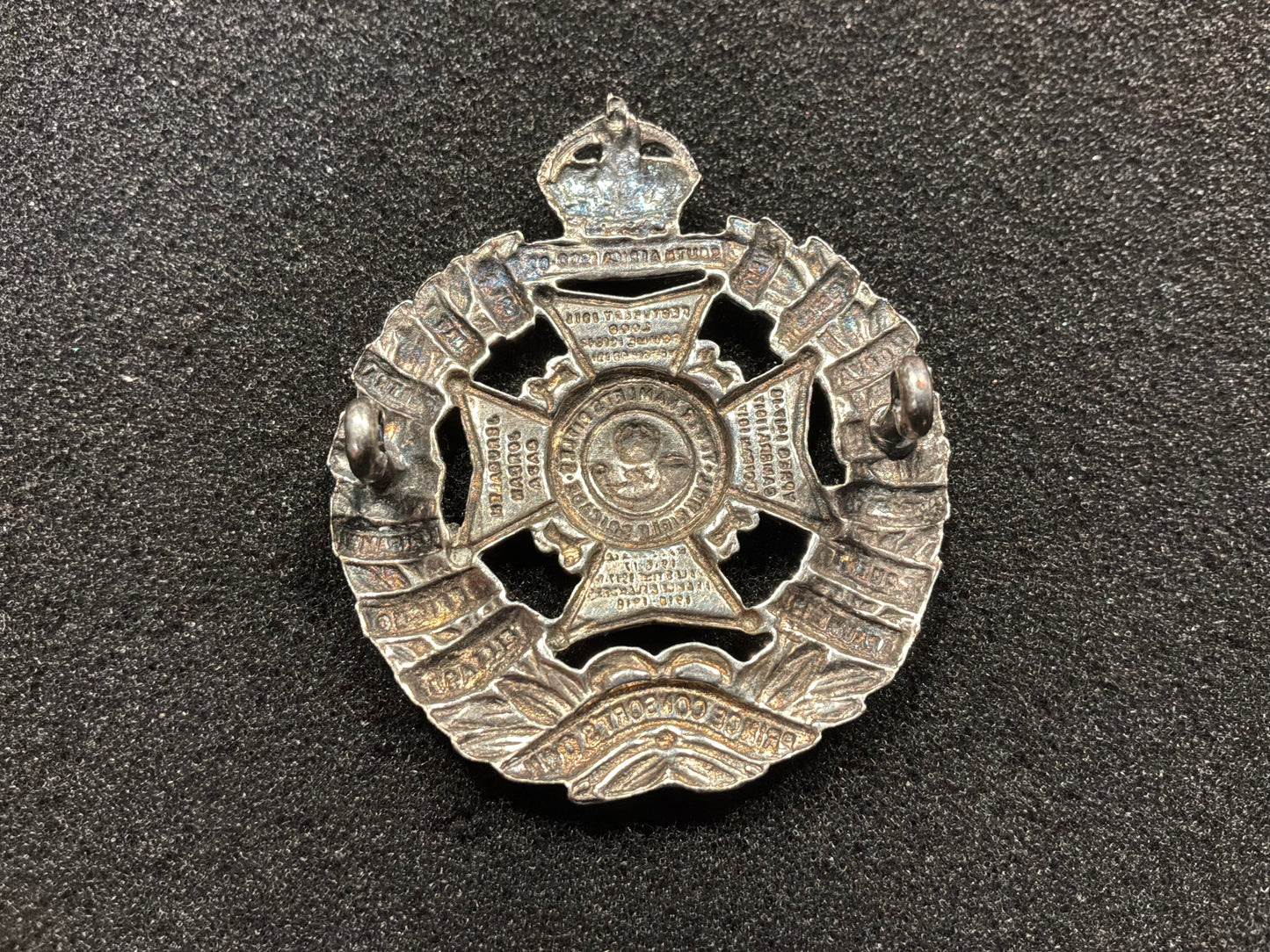 WW2 Tower Hamlets Rifles Officers/NCOs silver plated cap badge.