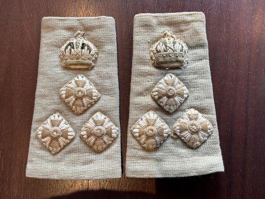 WW2 Indian Theatre made Brigadiers cloth shoulder rank epaulettes