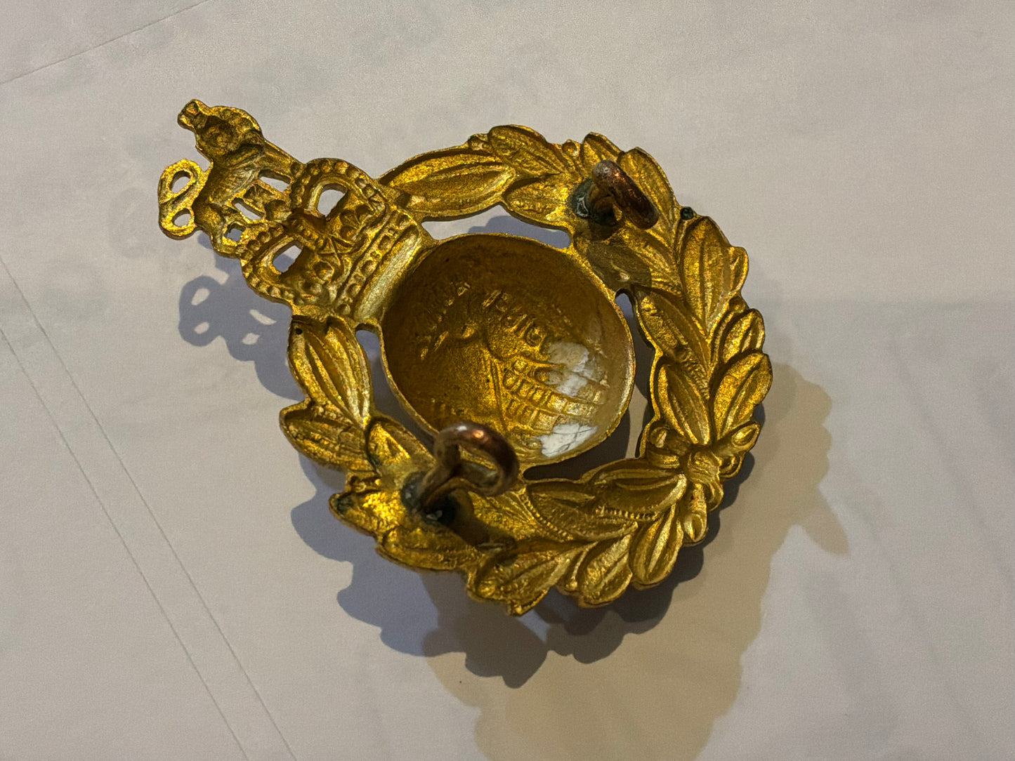 Post 1952 Royal Marines NCOs gilt beret/ cap badge