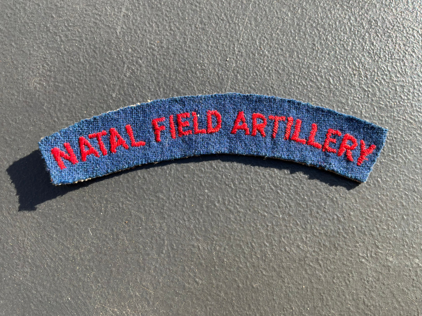 WW2 S.A NATAL FIELD ARTILLERY cloth shoulder title.