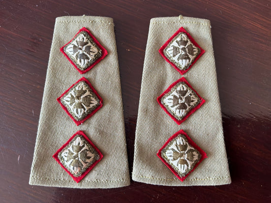 WW2 Indian Theatre made infantry Captains rank slides.