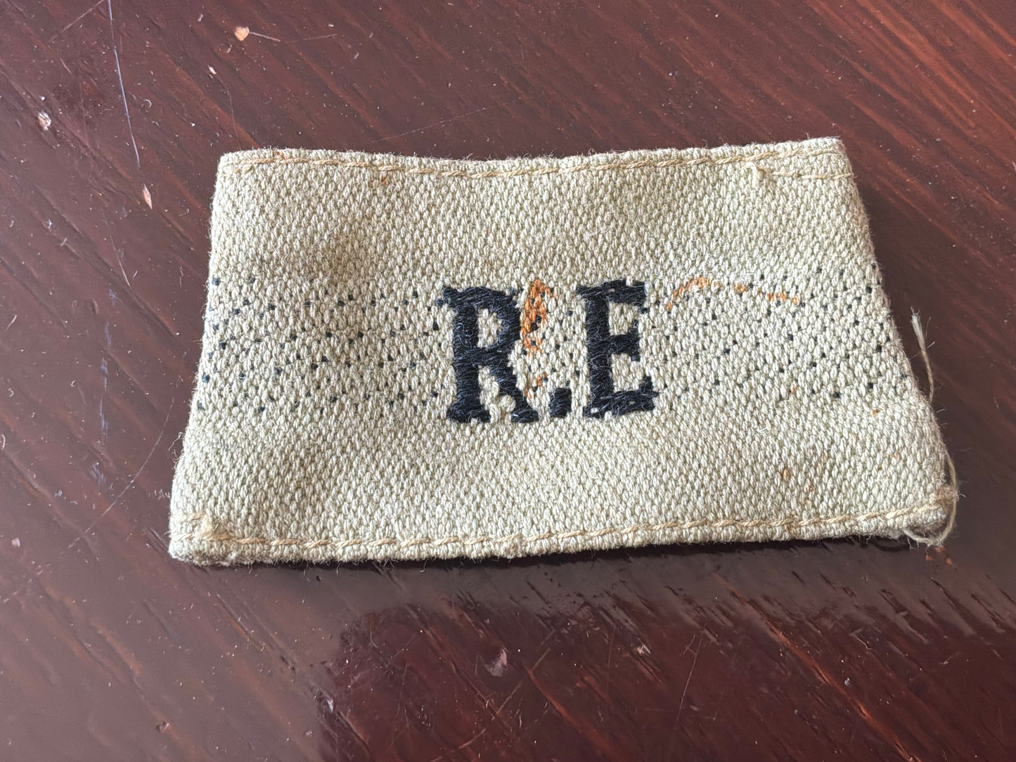 WW2 Indian Theatre made R.E (Royal Engineers) shoulder title.
