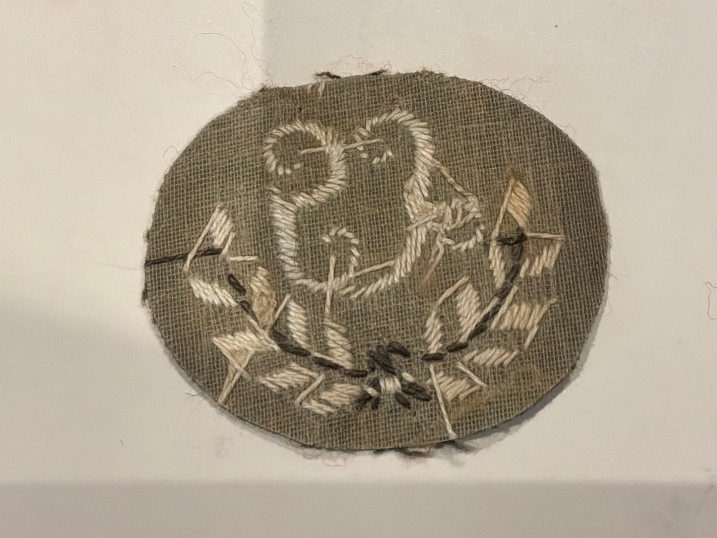 WW1 / WW2 Era Lewis Gunner (LG) Embroidered Cloth Arm Badge