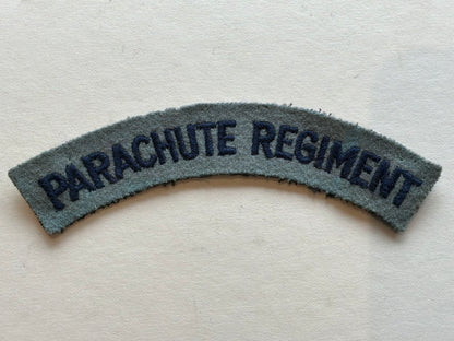British Parachute Regiment Embroidered Cloth Shoulder Title — WW2 Era