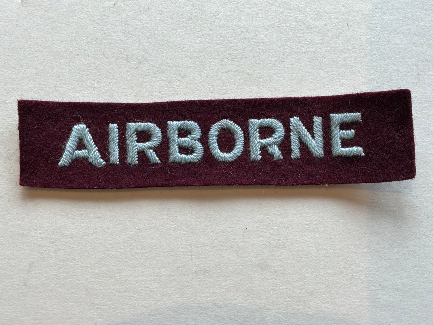 WWII British “Airborne” straight cloth shoulder title