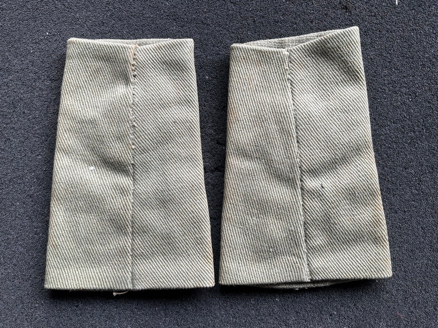 WW2 Lieutenant Generals tropical issue shoulder rank epaulettes.
