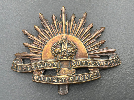 WW1 Australian Rising Sun cap badge by TIPTAFT with double stamp