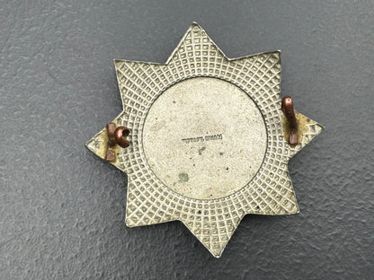 WW1 Royal Canadian Regiment Cap badge (1918 Pattern) by TIPTAFT BIRMINGHAM.